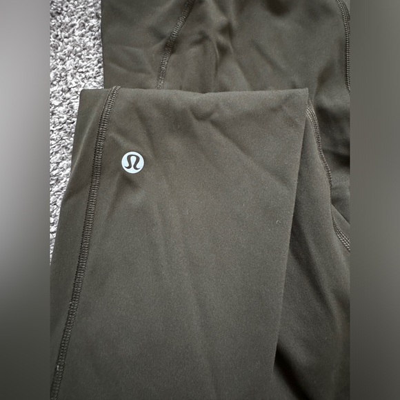 LULULEMON Speed Up Tight *Full On Luxtreme 28” Dark Olive Green Size 6 - Picture 8 of 12